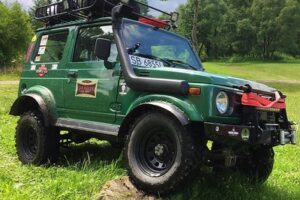 Suzuki Samurai: A Tiny Terror