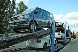 Read more about the article What’s the Difference Between Open and Enclosed transport?